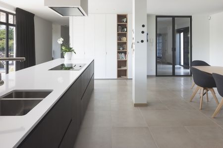 Project IW in samenwerking met Magnus Villas, Jos Heylen keukens schrijnwerk en interieurbouw en Bouwcenter Dils