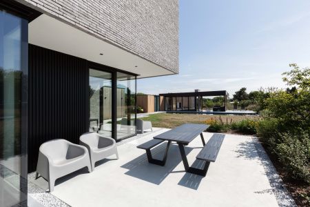 Project VE in samenwerking met DILS | Fire • Stone • Wood & Element 4 & Manuel Gordts architect (reportagen en fotografie: The Art Of Living , Yannick Milpas)
